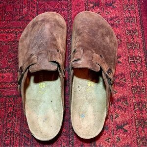 Birkenstock Men's Brown Suede Clogs